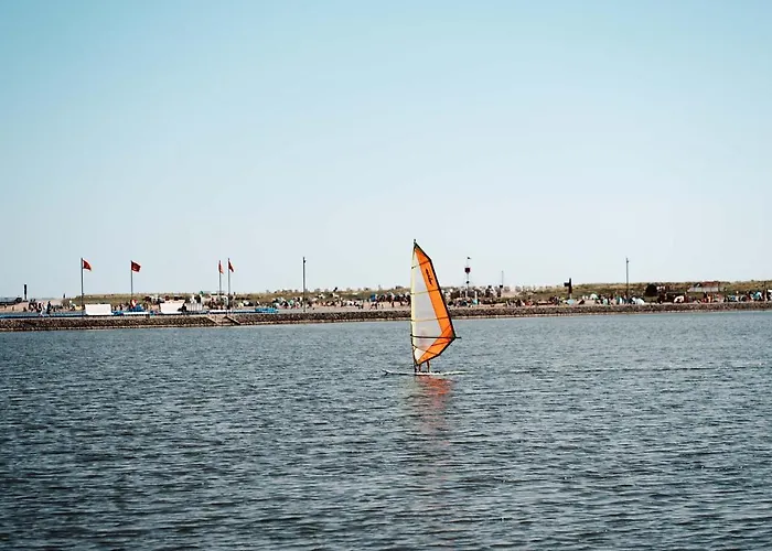 Astra Maris Aparthotel 4*